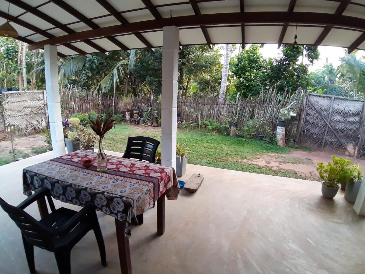 Cashew Villa Hiriketiya Диквелла Экстерьер фото