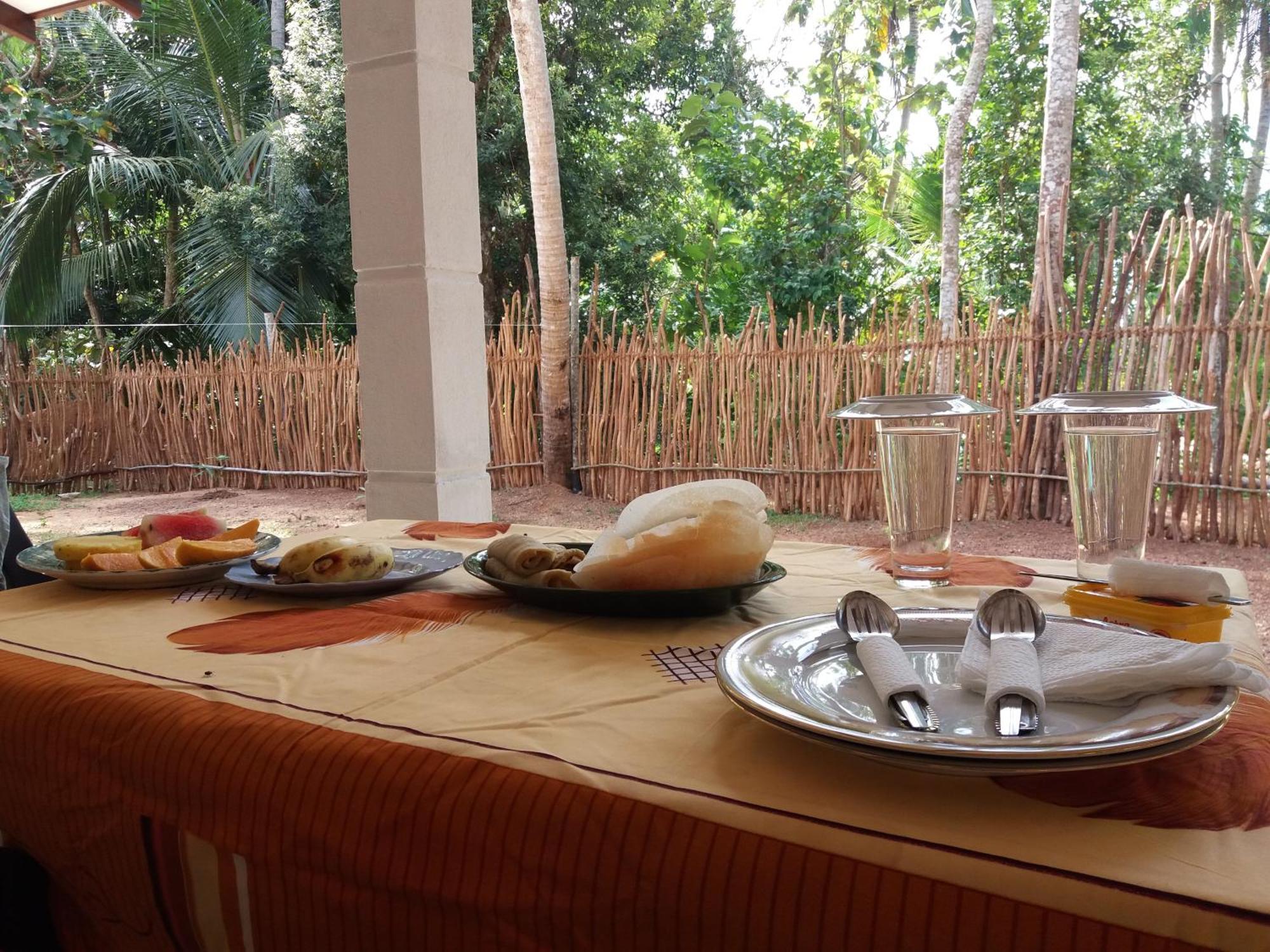 Cashew Villa Hiriketiya Диквелла Экстерьер фото